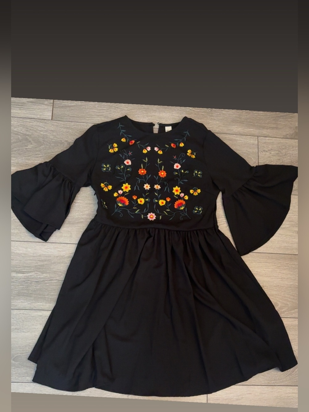 Black Multicolor Floral Embroidered V-Neck A-Line Dress 3/4 Bell Sleeve S